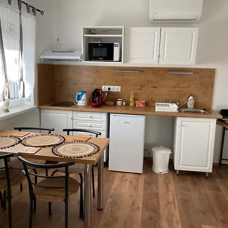 Balaton Romantica Apartman Apartment Balatonfuzfo